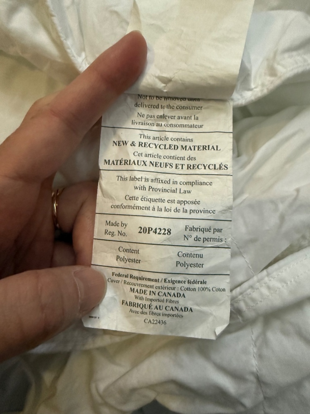 Brooklinen down ALTERNATIVE comforter White Queen - Picture 5 of 5